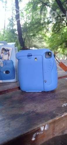 Cámara Polaroid, Fujifilm Instax mini 9