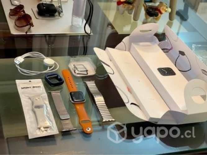 Apple Watch serie 5 de 40mm + accesorios