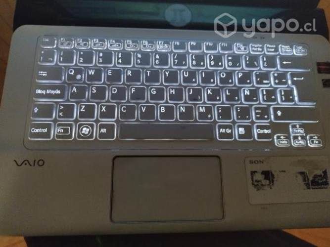 SONY VAIO 8 núcleos INTEL CORE i7 8GB RAM 500SSD