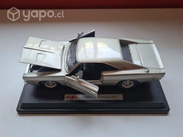 Auto de colección Dodge Charger R/T 1969