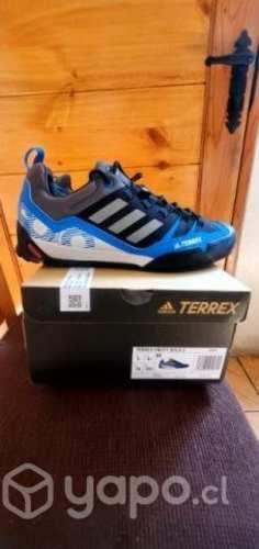 Zapatilla Terrex Adidas