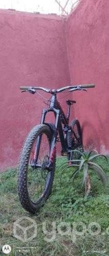 Bicicleta enduro Whyte 2020