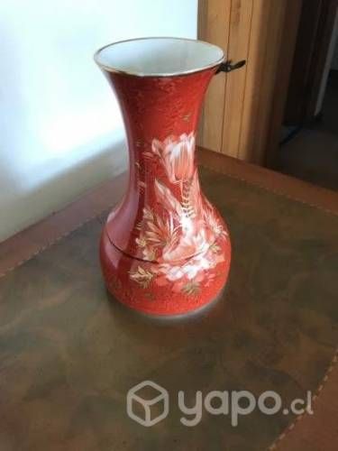 Florero marca Thomas