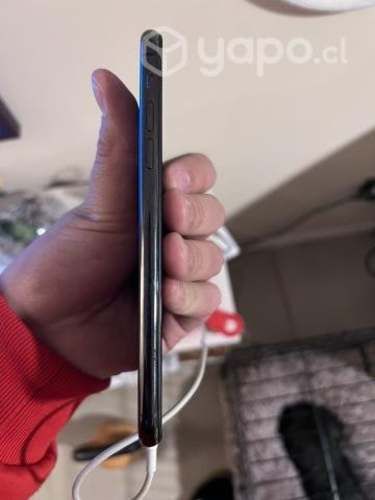 iPhone 11 Pro Max 256 gb con detalle