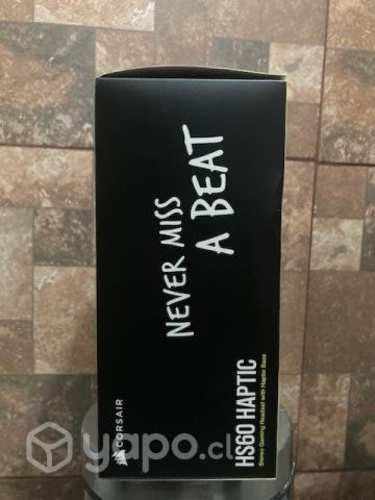 Audifonos Profesionales Gaming CORSAIR HS60 HAPTIC