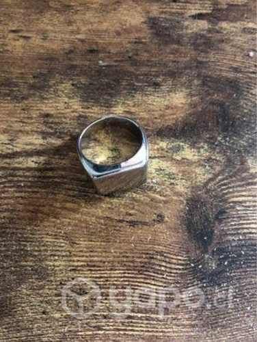 Anillo acero inoxidable plateado