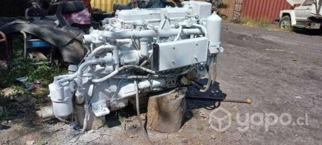 Motor Marino Detroit de 120Hp con caja hidráulica