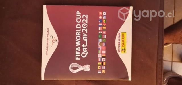 Album Mundial 2022 casi completo