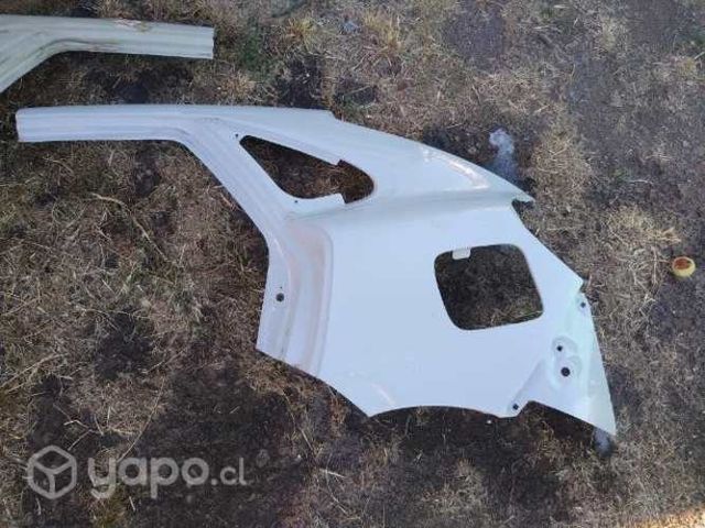 Portalon costado LH Suzuki Baleno 2015 en adelante