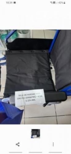 Silla de ruedas geriatrica