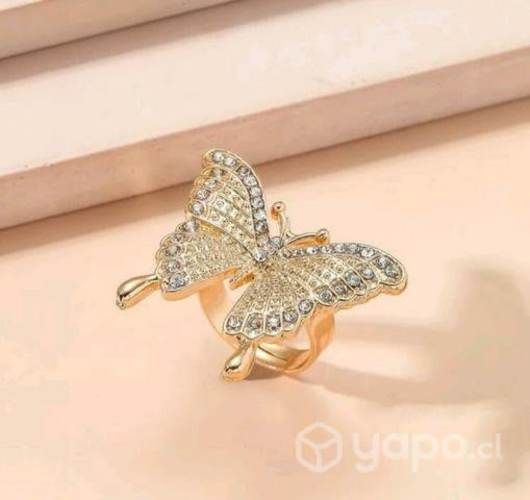 Anillo en forma de Mariposa