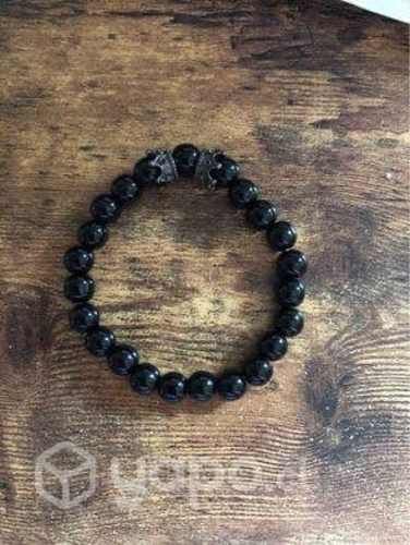 Pulsera negra de cuencas