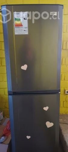 Refrigerador Fensa sin detalles
