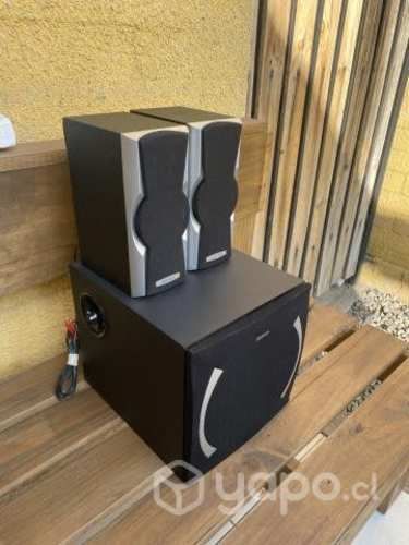 Parlante marca Edifier