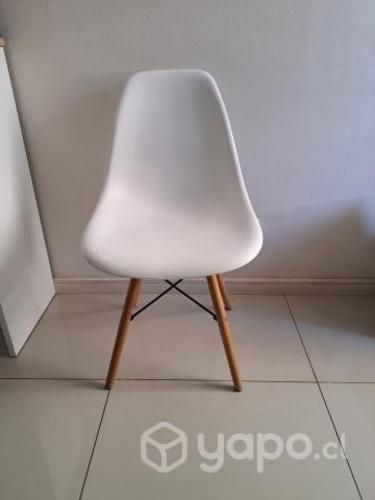 Silla blancas