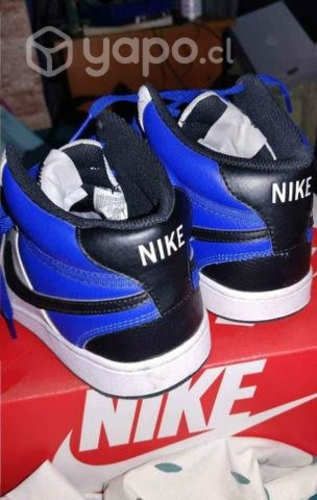 Zapatillas Nike court visión MID NBA