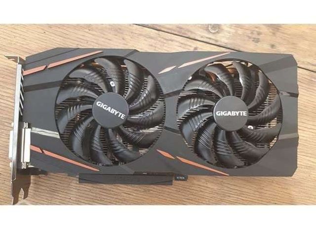 Tarjeta gráfica Rx 570 4g 1 año de uso