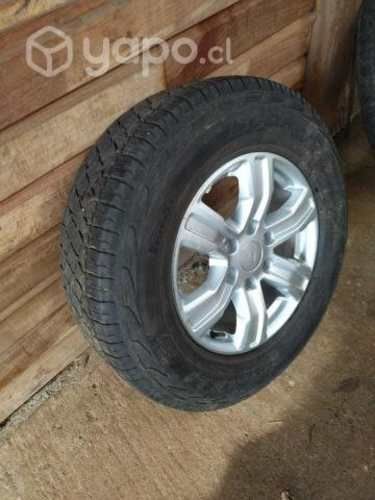 Llantas con neumaticos