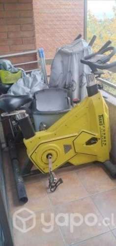 Bicicleta spinning muy poco uso