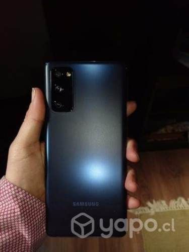 Samsung S20 fe semi nuevo