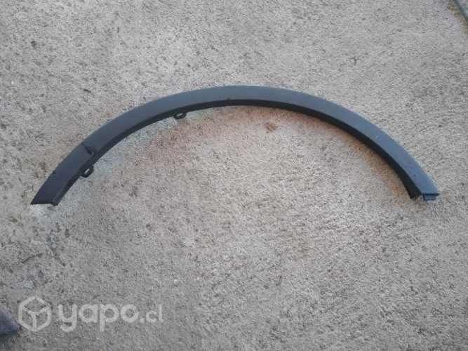 Moldura GEELY tapabarro trasero rh derecho 15/18