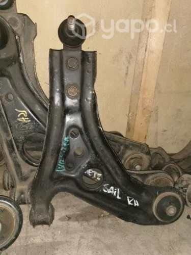 Bandeja derecha chevrolet sail 2013 B