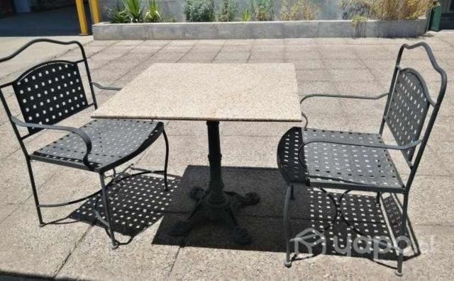 Juego Terraza Mesa Mármol Con 2 Sillas
