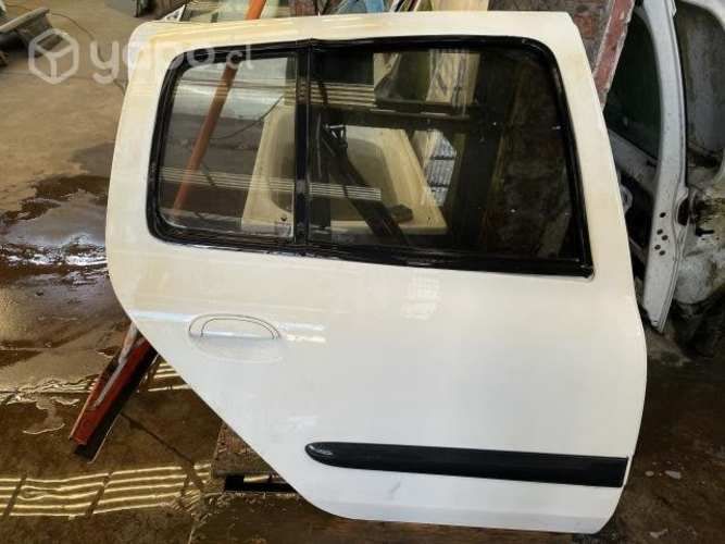 Puerta trasera derecha Renault Clio