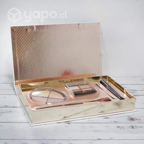Set de maquillaje Glamorous Makeup Essentials