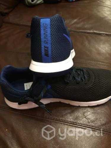 Zapatilla Nike running NUEVA