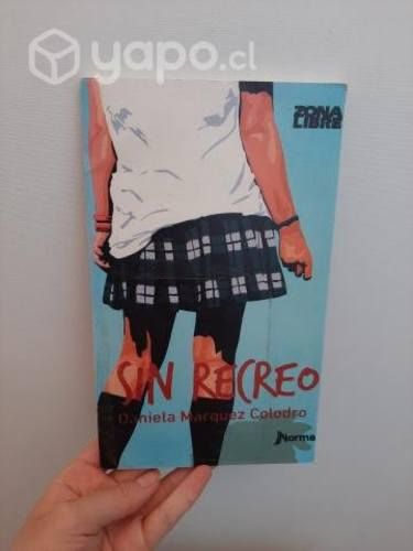 Libro Sin recreo (Daniela Márquez)