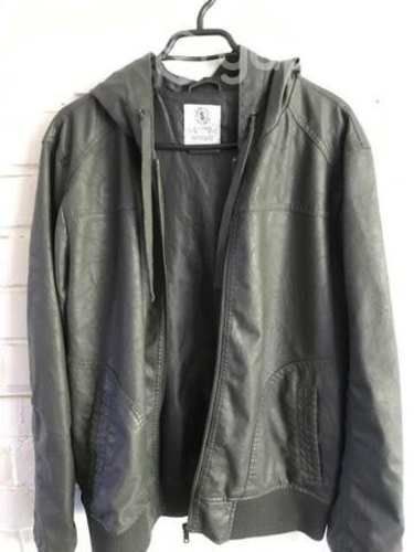 Chaqueta cuerina hombre