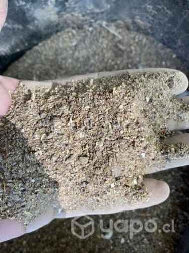 Guano de pollo/100% natural y seco/ 25 kg