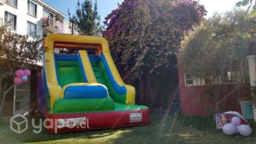 Juego inflable y cama elástica