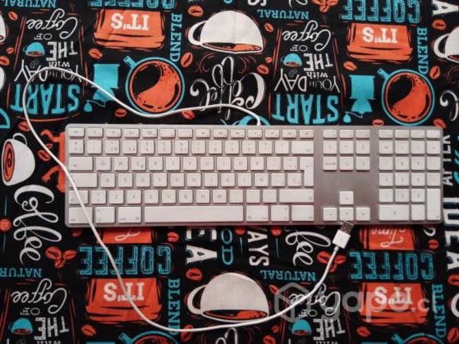 IPad para repuesto + Teclado Apple