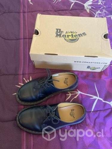 Zapatos dr martens 24 cm (equivale a 38)