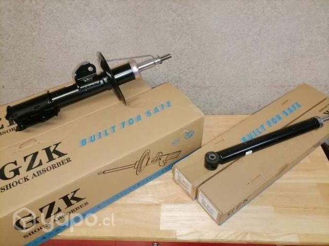 Kit amortiguadores  toyota yaris 06-13