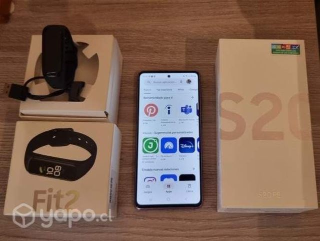 Samsung S20fe como nuevo + Galaxy Fit2 de regalo