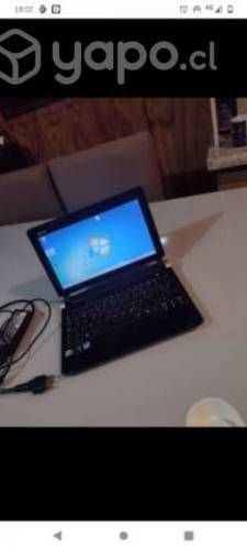 Vendo netbook marca acer buen estado solo se vende