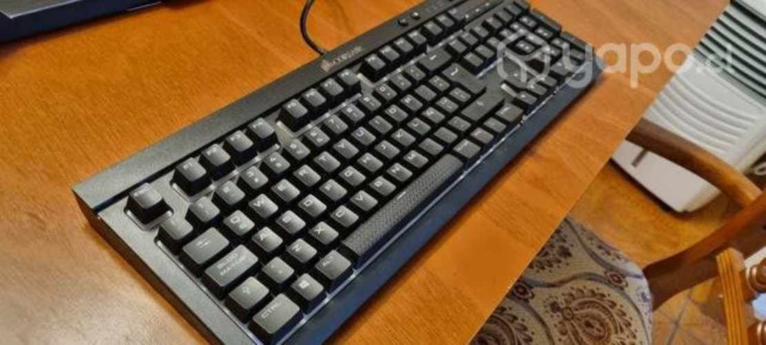 Teclado mecánico Corsair k68