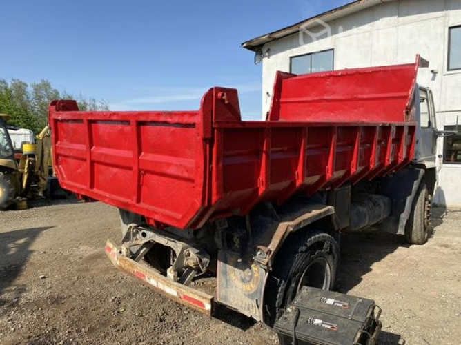 Caja tolva para 7 metros cúbicos yurmar