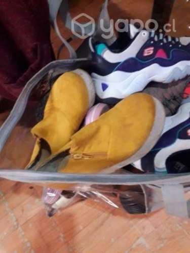 Lote de ropa de mujer y hombre