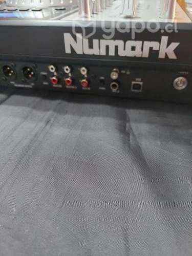 Controlador Dj Numark MixDeck Express