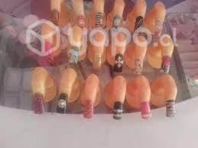 Set De Mano Y 10 Deditos De Practica Para Uñas Acr