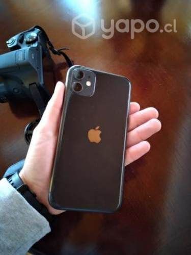 Permuto iPhone 11 y cámara semi profesional y mas