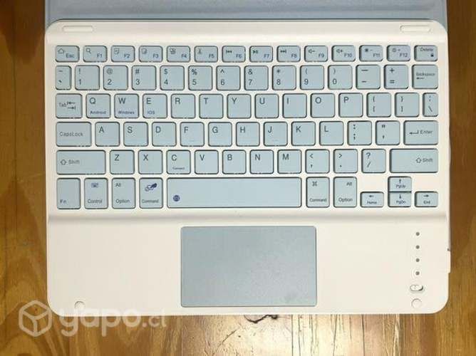 Carcasa para iPad 9.7 con teclado touchpad