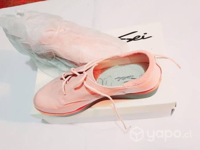 Zapato rosa pastel, charol