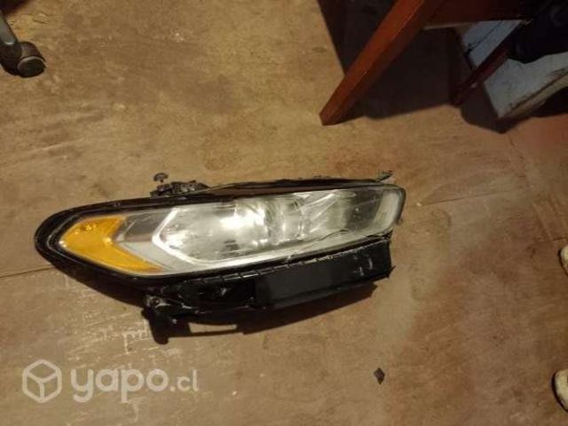 Óptico Ford fusión. Detalle