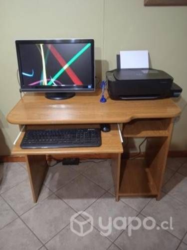 Mesa de computador e impresora