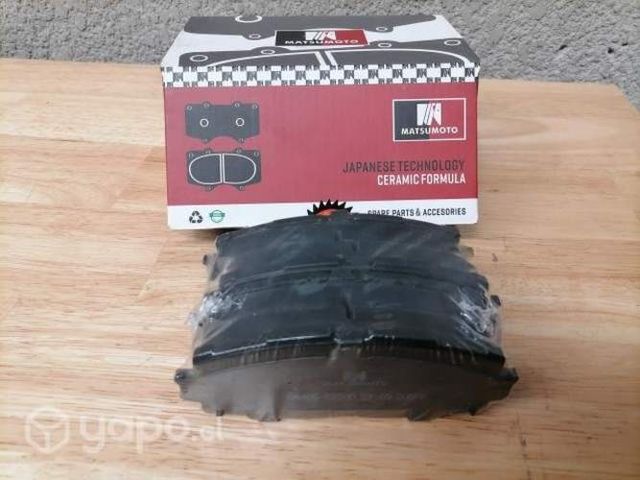 Pastillas de ceramica + servicio full freno